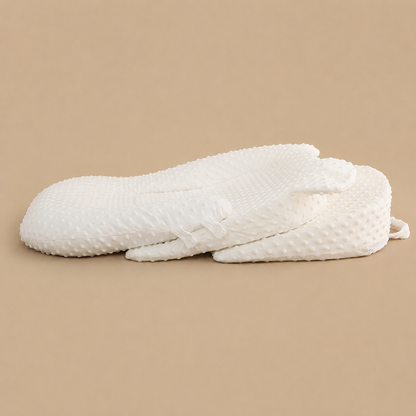 Baby pillow with adjustable height levels