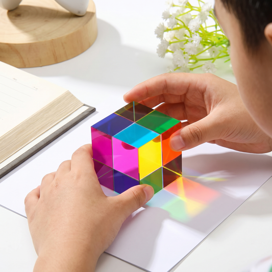 Colour Mixing Prism Cube