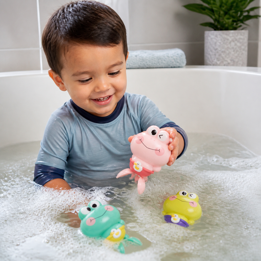 Cute Wind-Up Swimming Frog Bath Toy for Kids