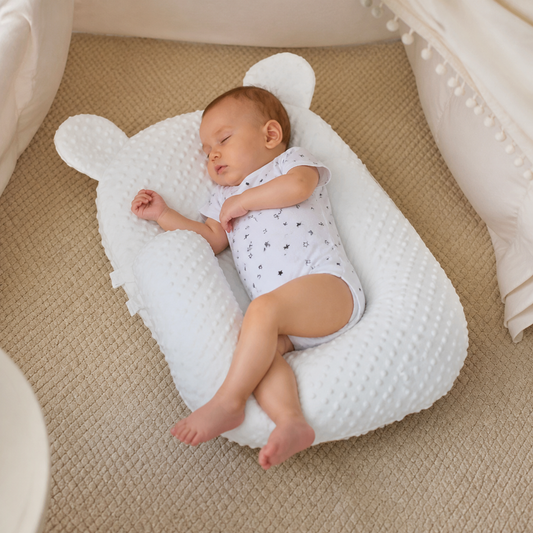 Baby pillow with adjustable height levels